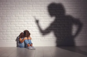 Eine toxische Mutter-Tochter-Beziehung kann tiefe Schatten werfen